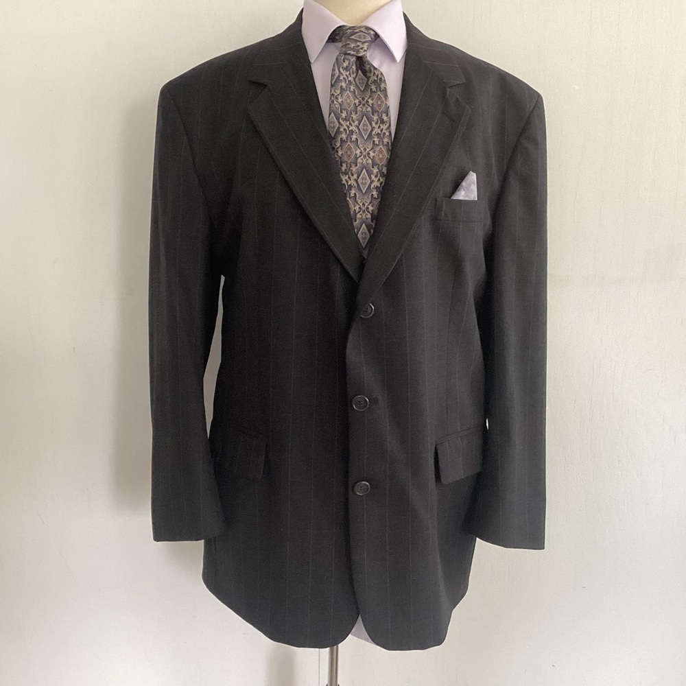 Vintage Brooks Brothers charcoal grey pinstripe 3 button wool suitcoat 44Reg EUC